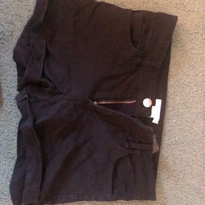 black H&M shorts